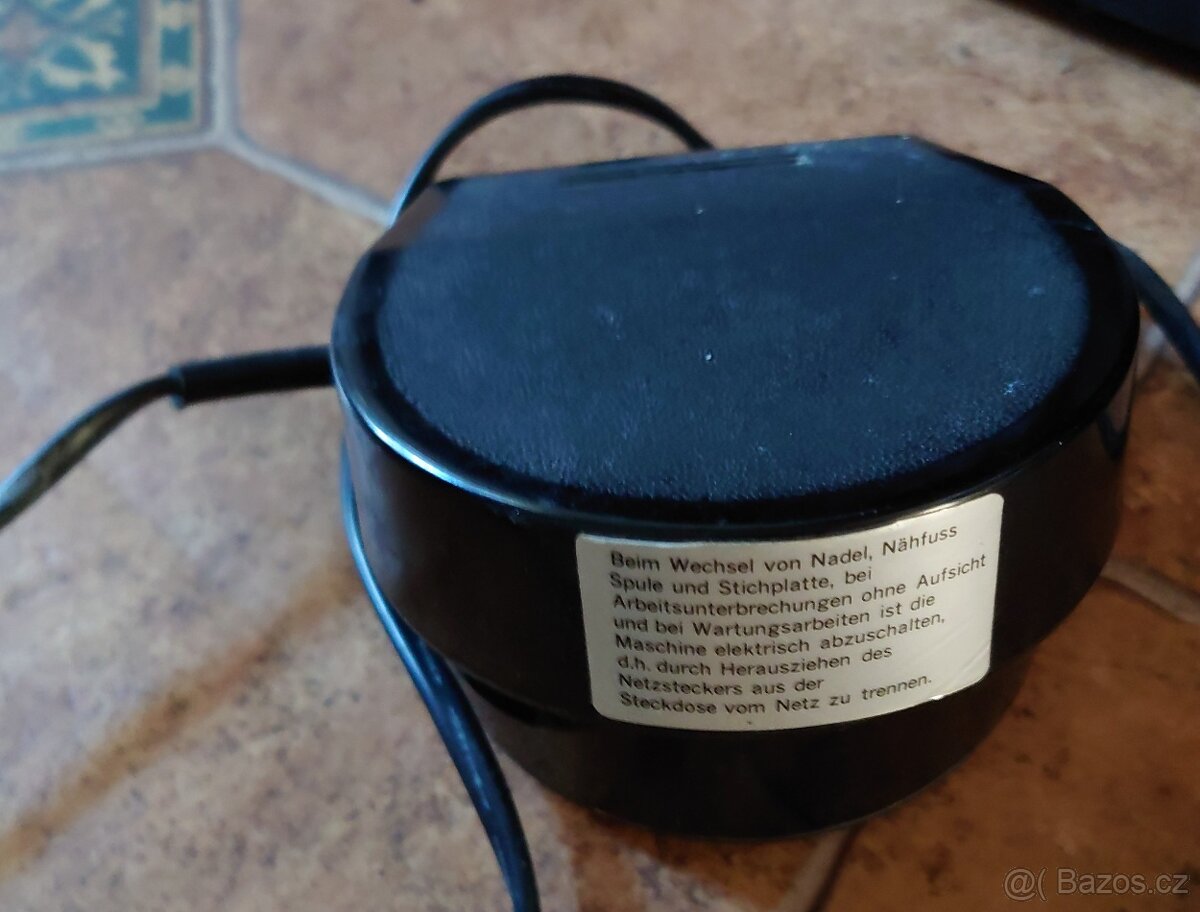 Pedal, foot controller ke kytara /sici stroj etc. Anlass.