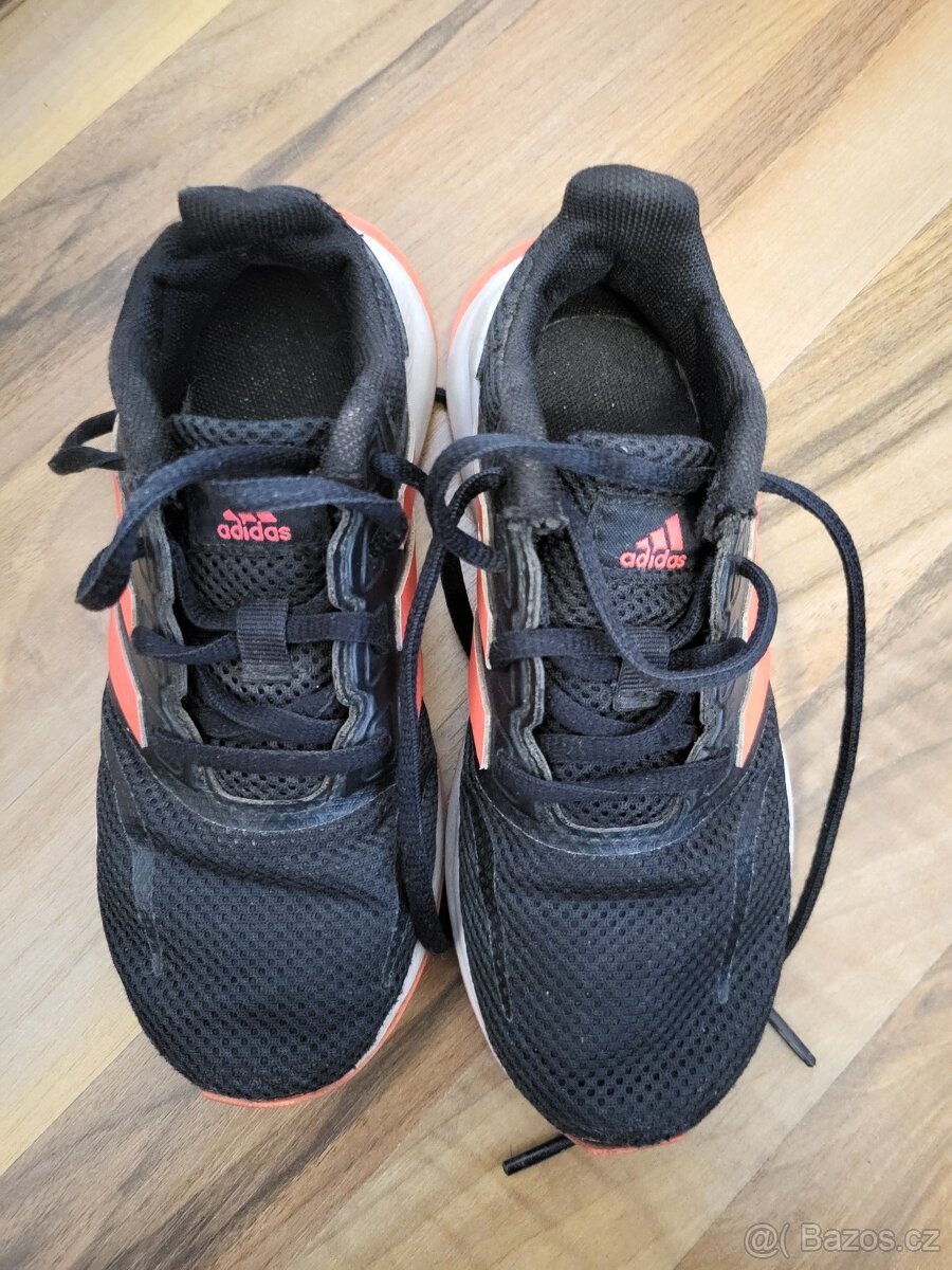 Adidas tenisky vel. 29