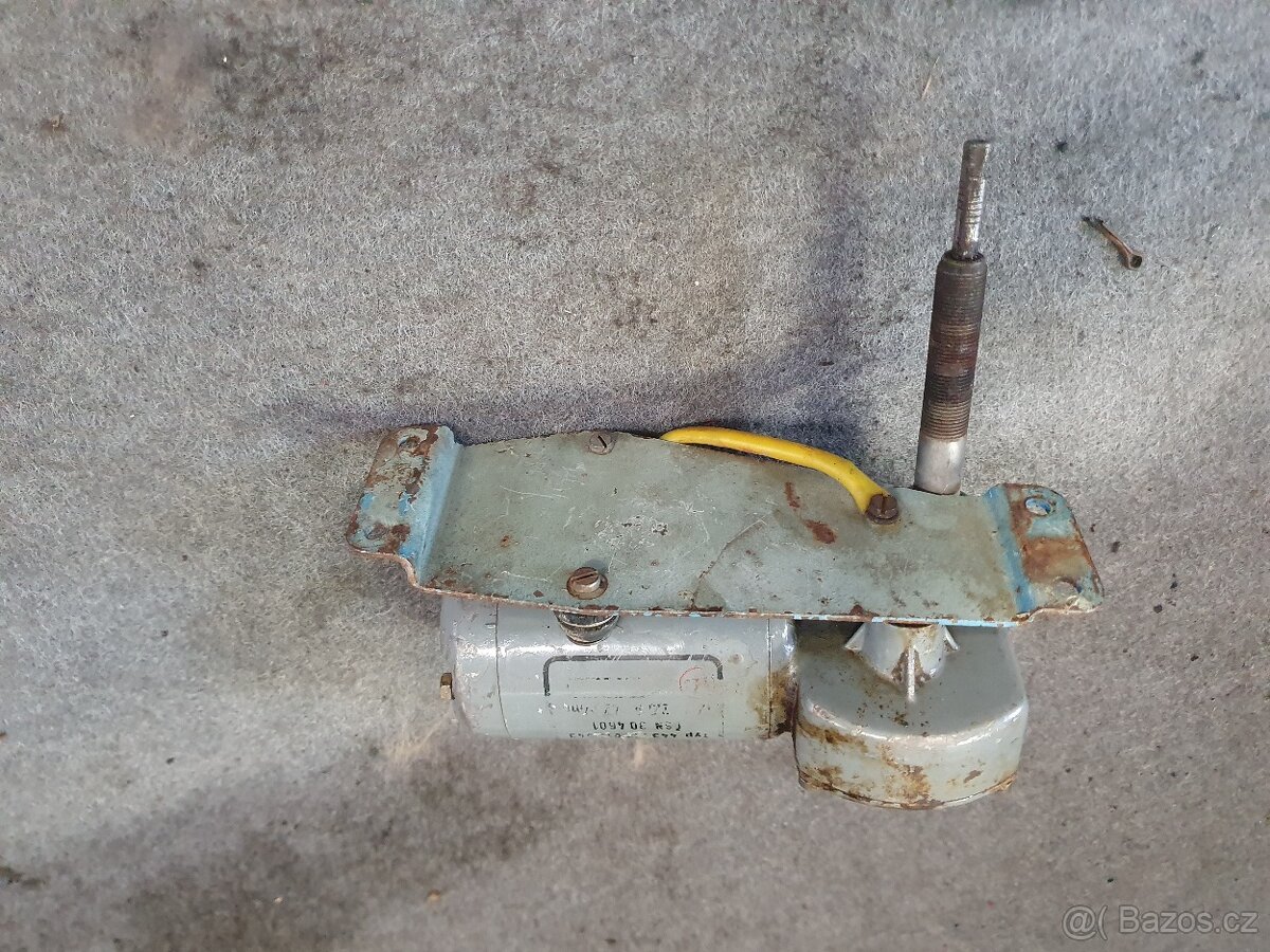 Motorek stěračů 12v