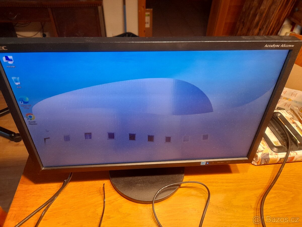Monitor NEC 22"