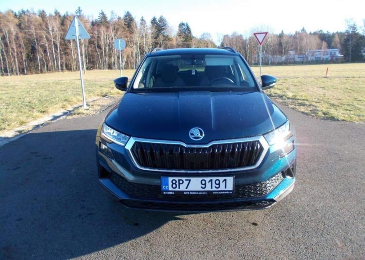 Škoda Karoq 2,0 TDi 85kw DSG, naj 8 400 km nafta automat