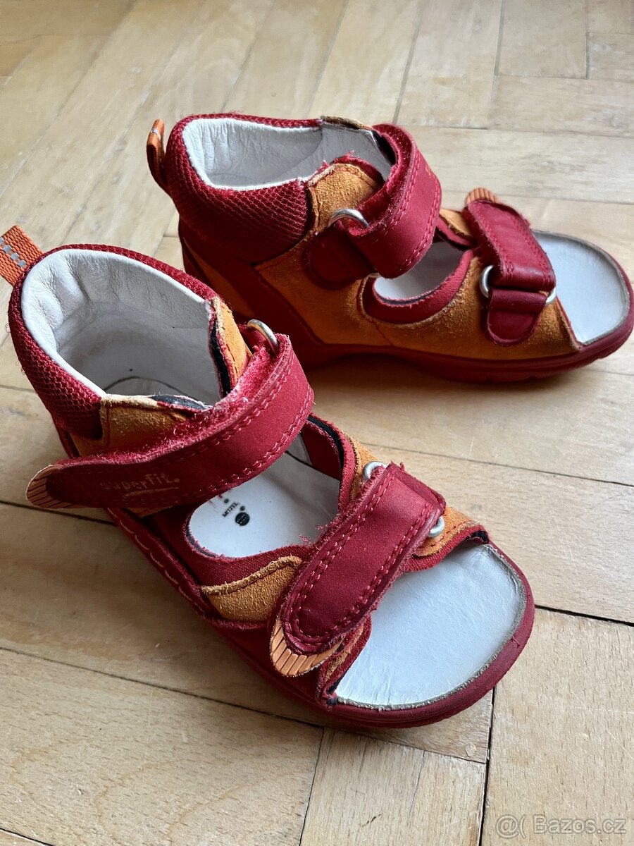 sandálky dětské botičky Superfit 24