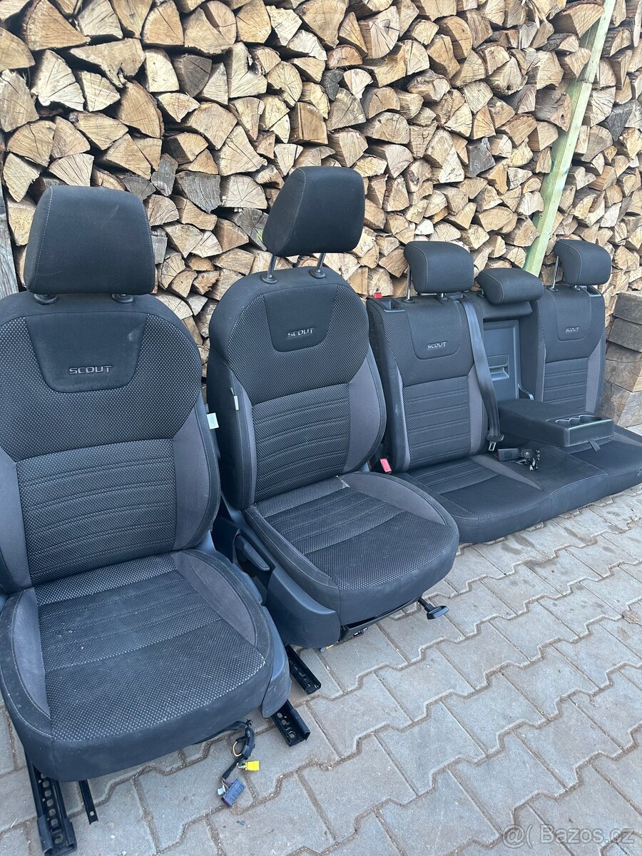 Kompletní sada sedaček Škoda Octavia Scaut