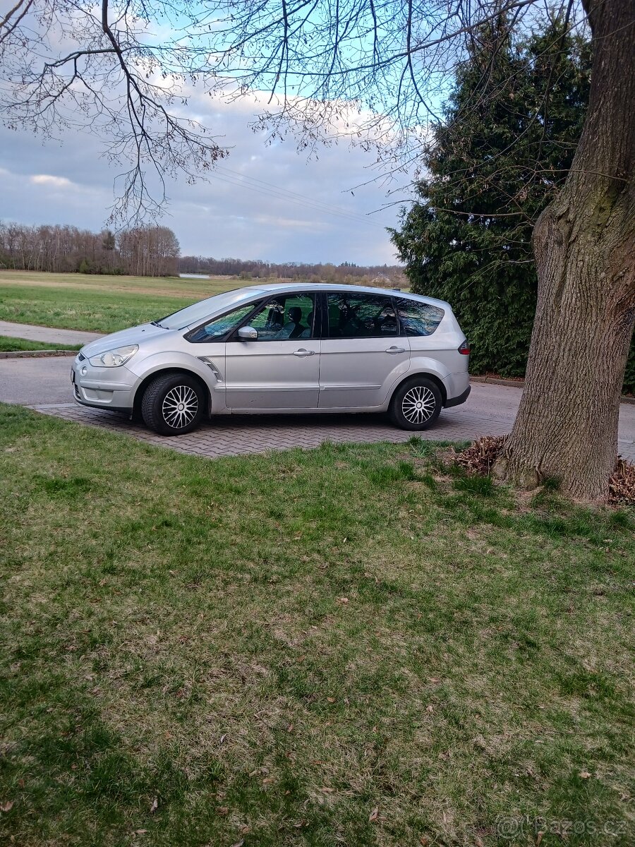 Prodám Ford Smax