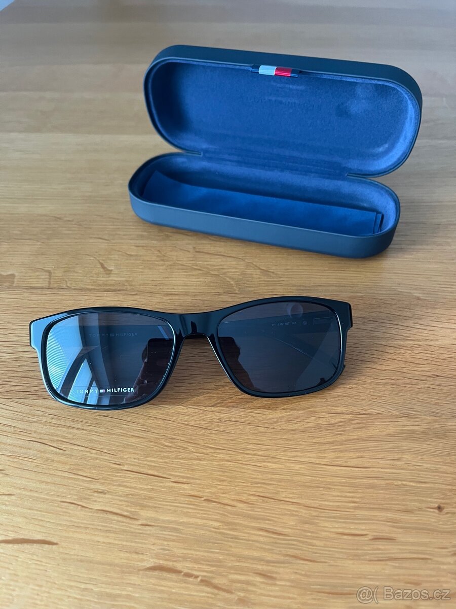 Sluneční brýle Tommy Hilfiger