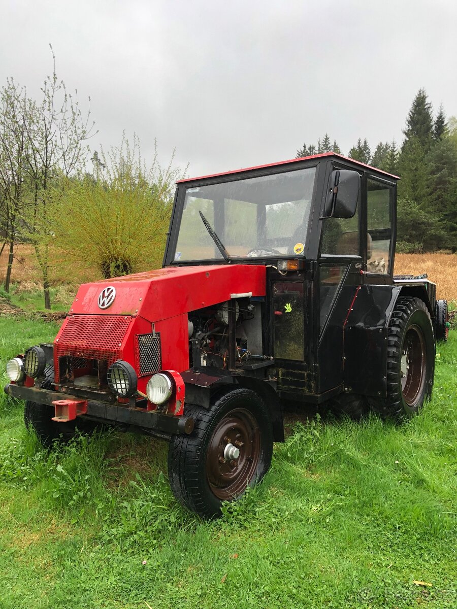 Malotraktor domácí výroby s vozíkem