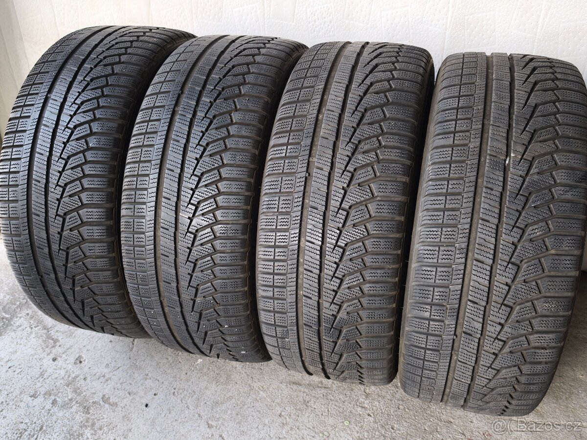 235/45 r18 zimní pneumatiky Hankook