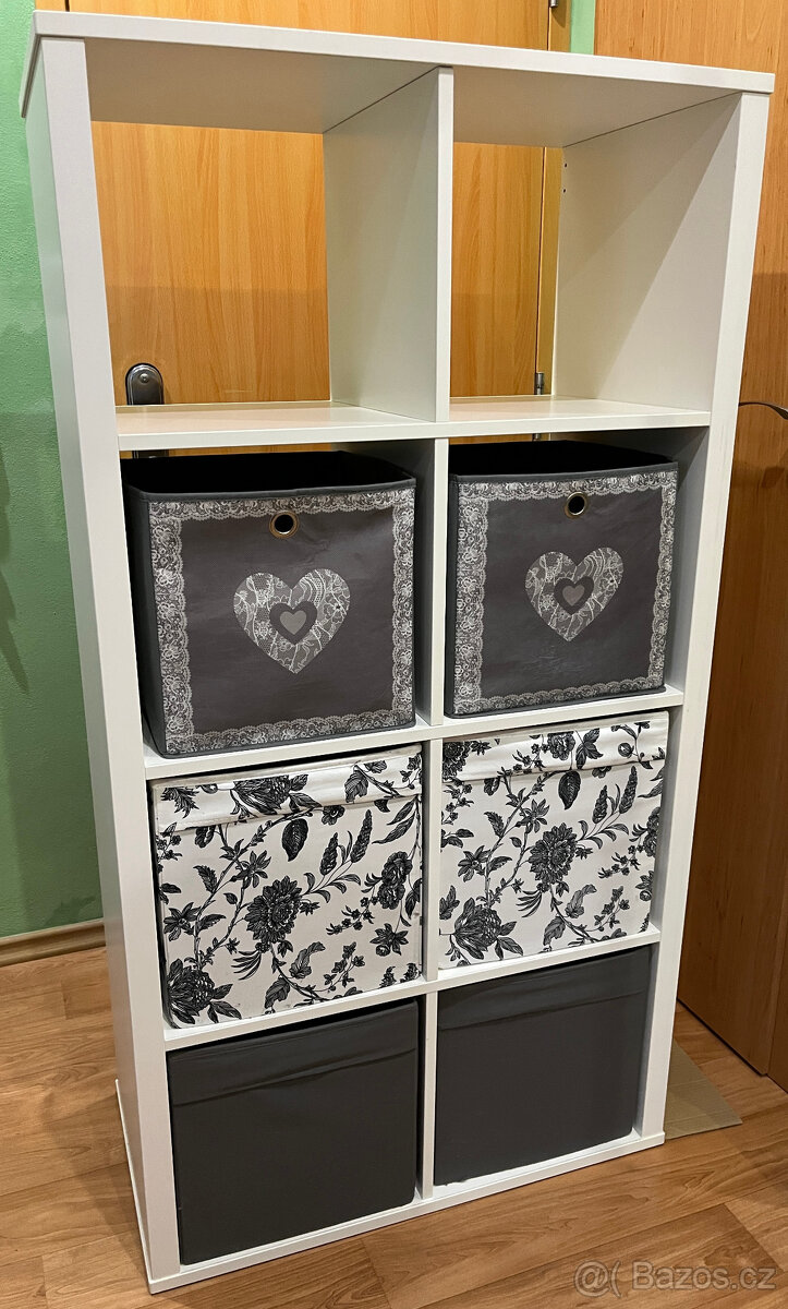 IKEA policový díl KALAX s úpravou + textilní boxy.