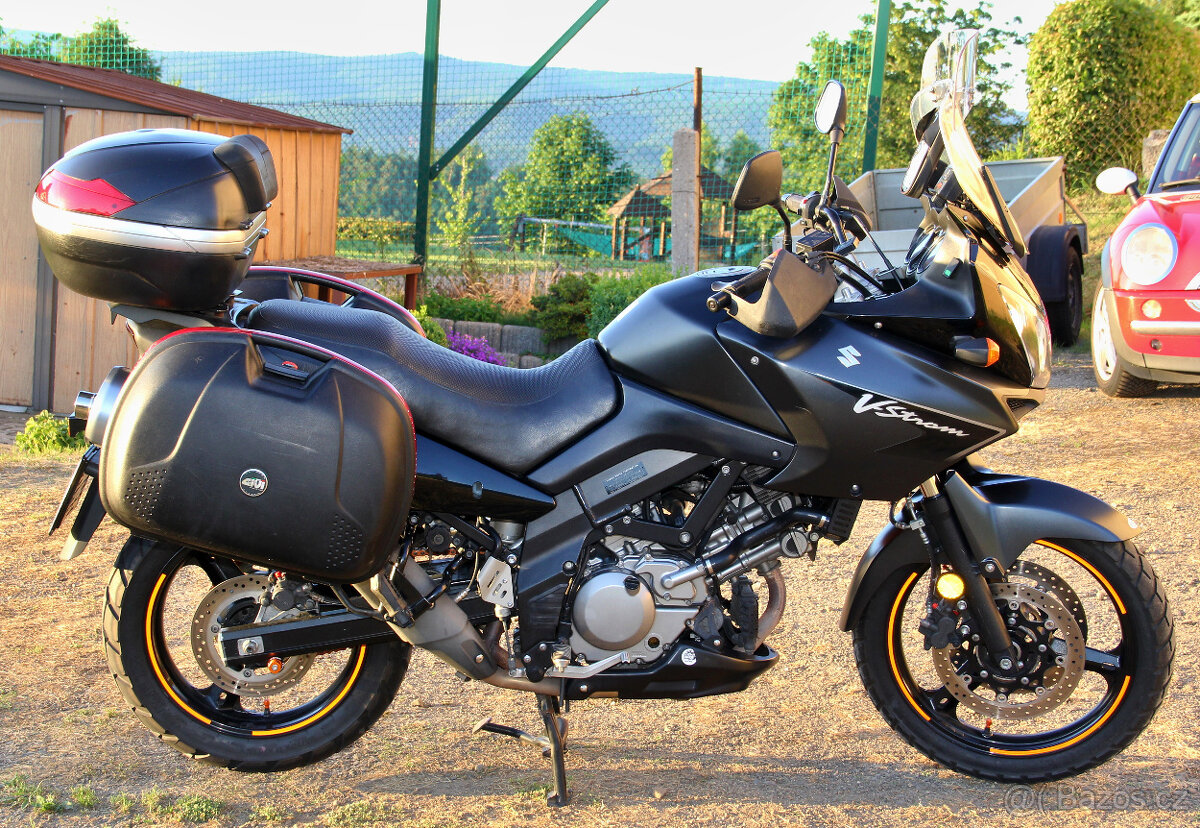Prodám Suzuki DL 650 V-Strom K8 r.v.2008, najeto 77000km