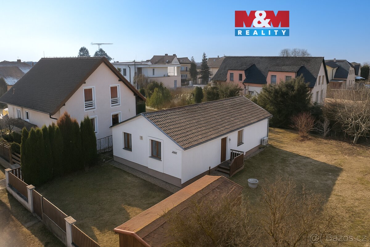 Prodej domu 4+kk na pozemku 700 m2, ul. Průmyslová, Jesenice