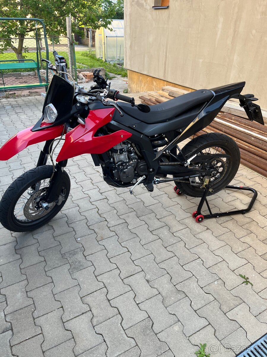 Motorka malaguti xsm 125, 2021