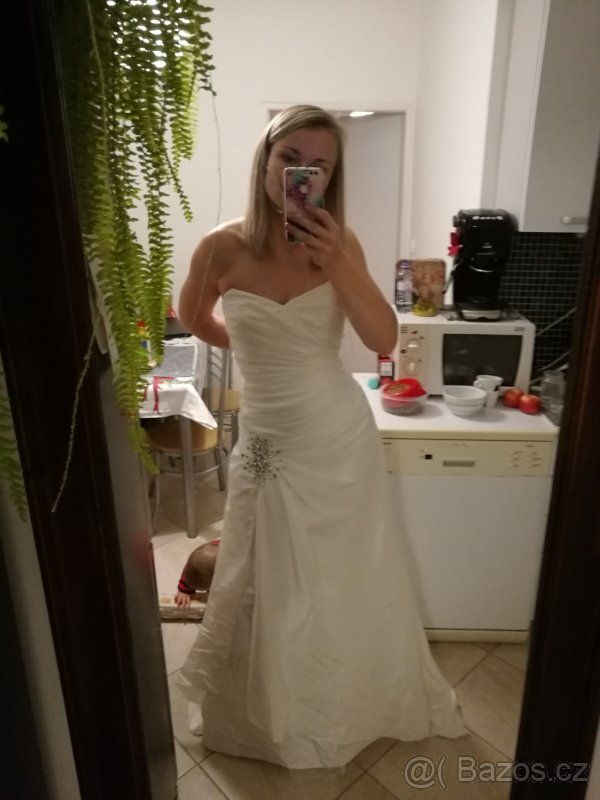 NOVÉ Taftové svatební šaty, vel. M-L