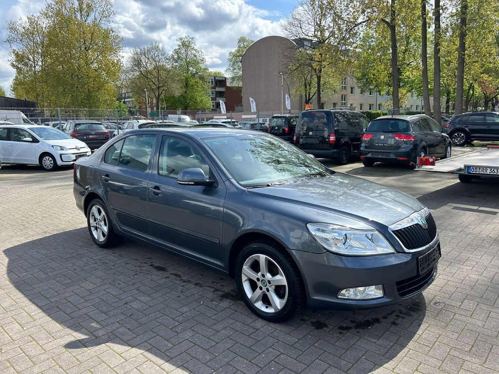 BOLT UBER DÁME JÍDLO TAXI PRONÁJEM AUT