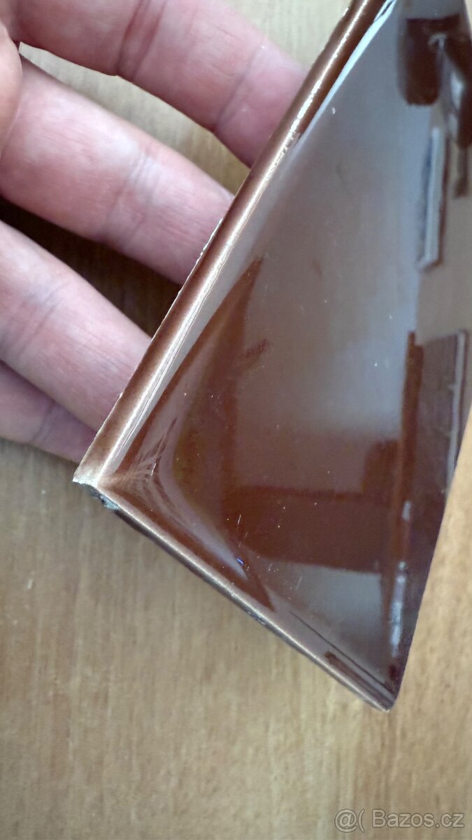 Hledám retro obklady 15x15 cm – rok 1982,