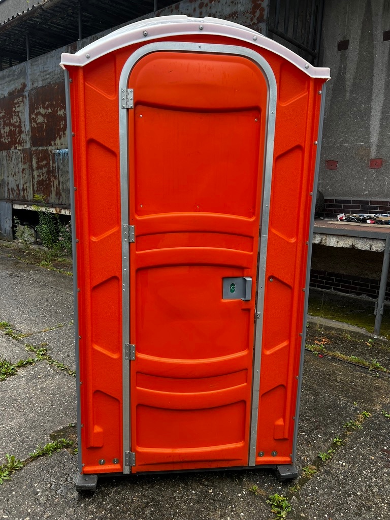 Mobilní toaleta , kadibudka, Toi , přenosné WC - použitá