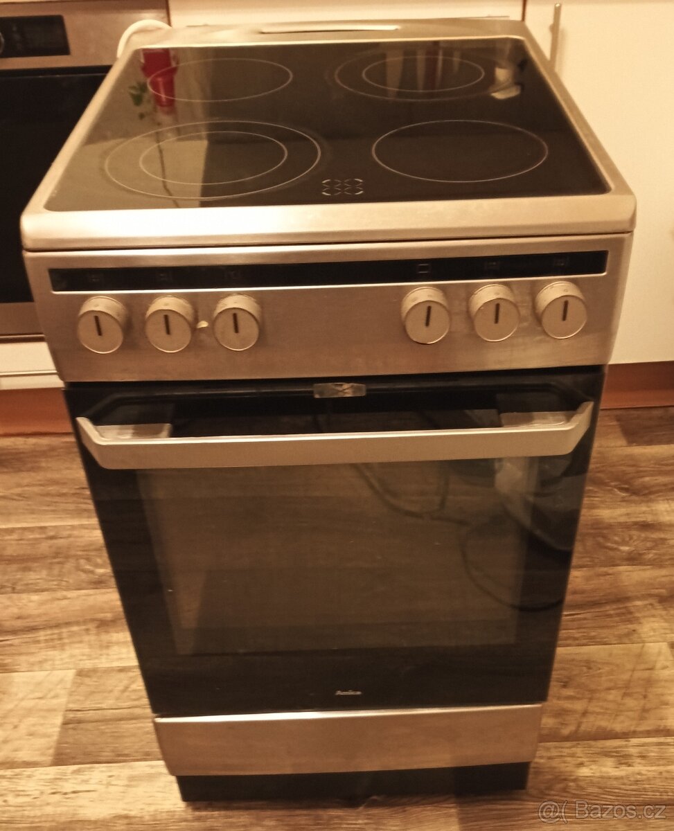 Sklokeramicky sporák Amica