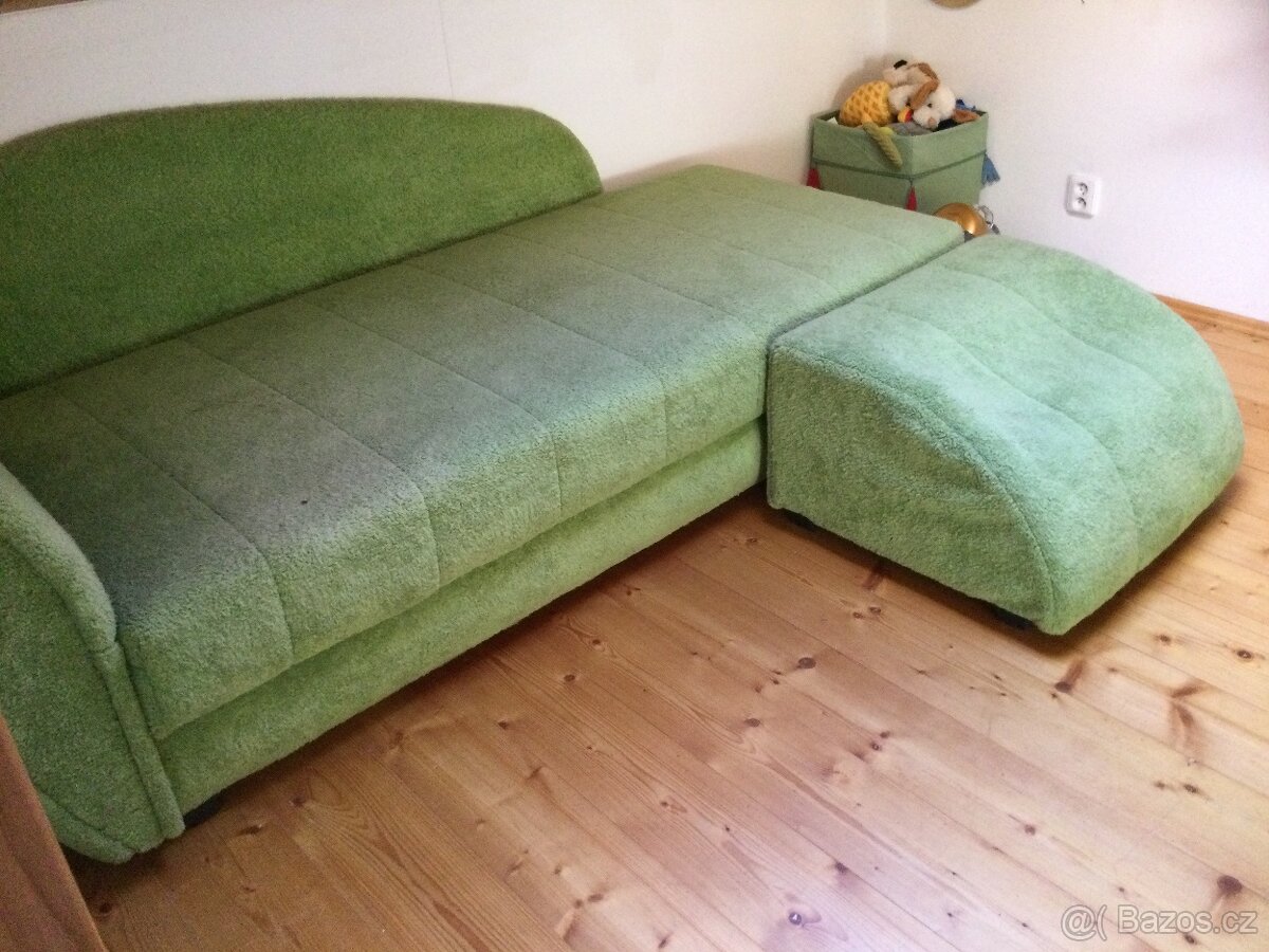 Pohovka s uloznym prostorem