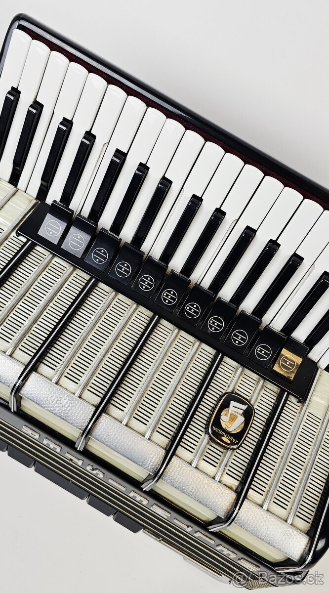 Akordeon harmonika weltmeister Amigo 4 hlas, 120bas