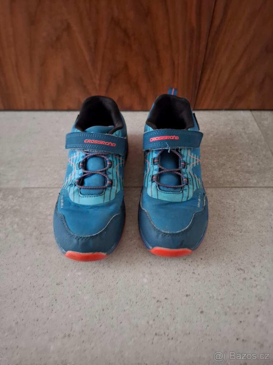 Nepromokavé boty vel 35