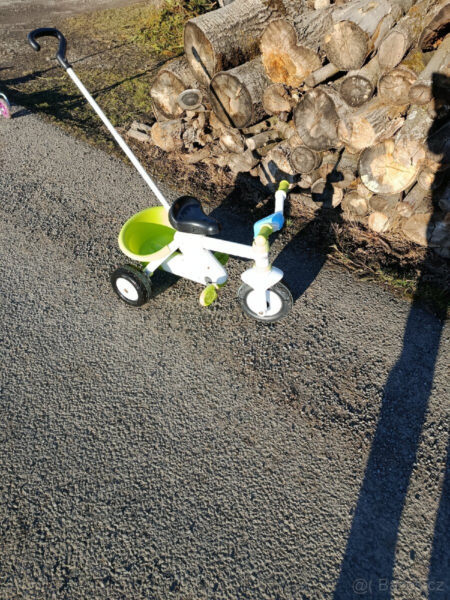Dětská tříkolka