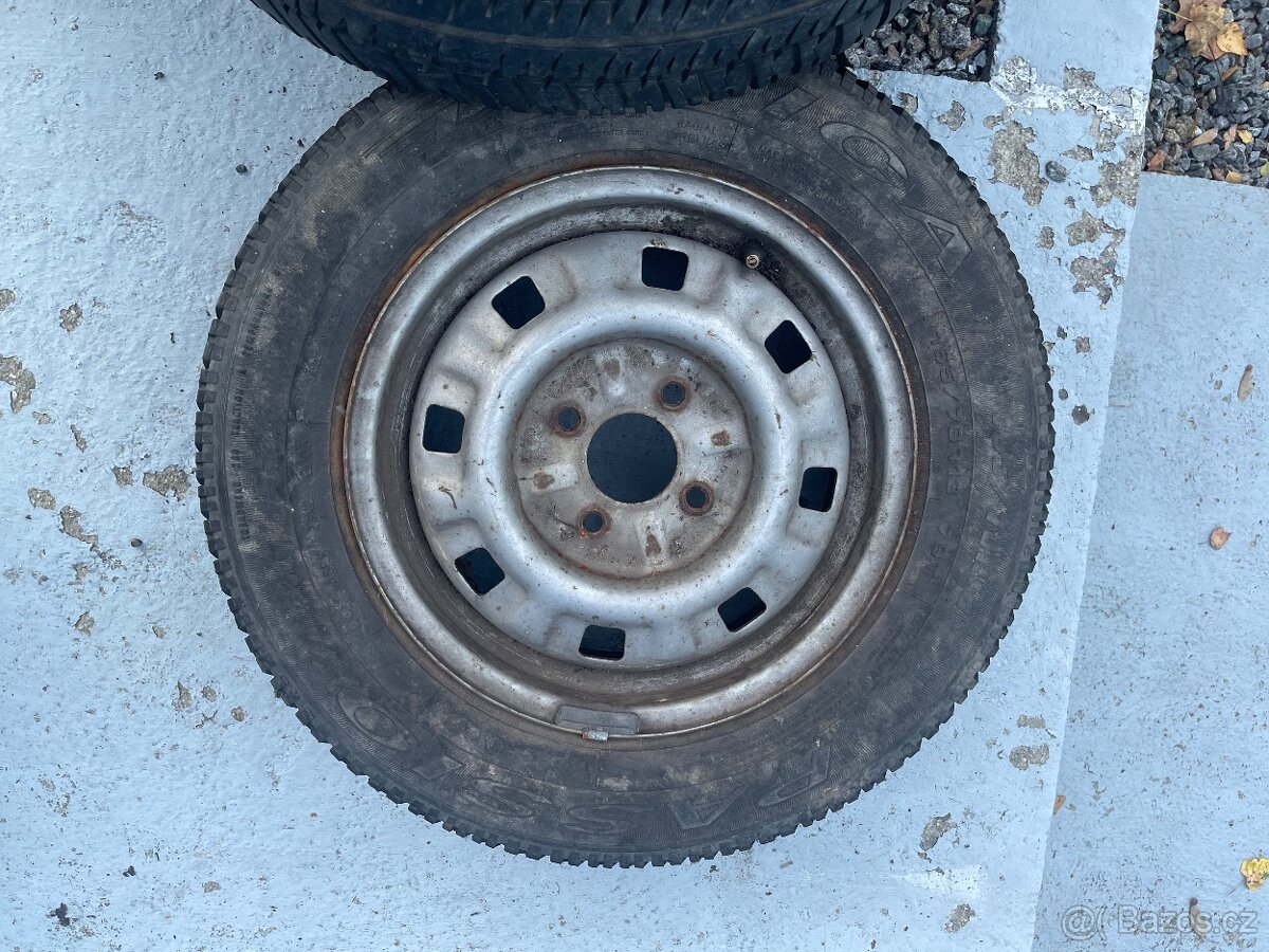 Prodám pneumatiky