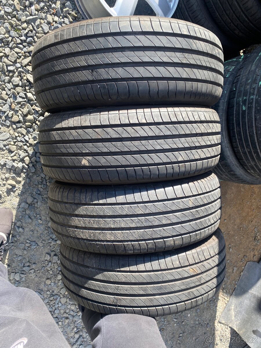 Prodam 4.ks zanovnich letnich pneu 195/55R16 Michelin