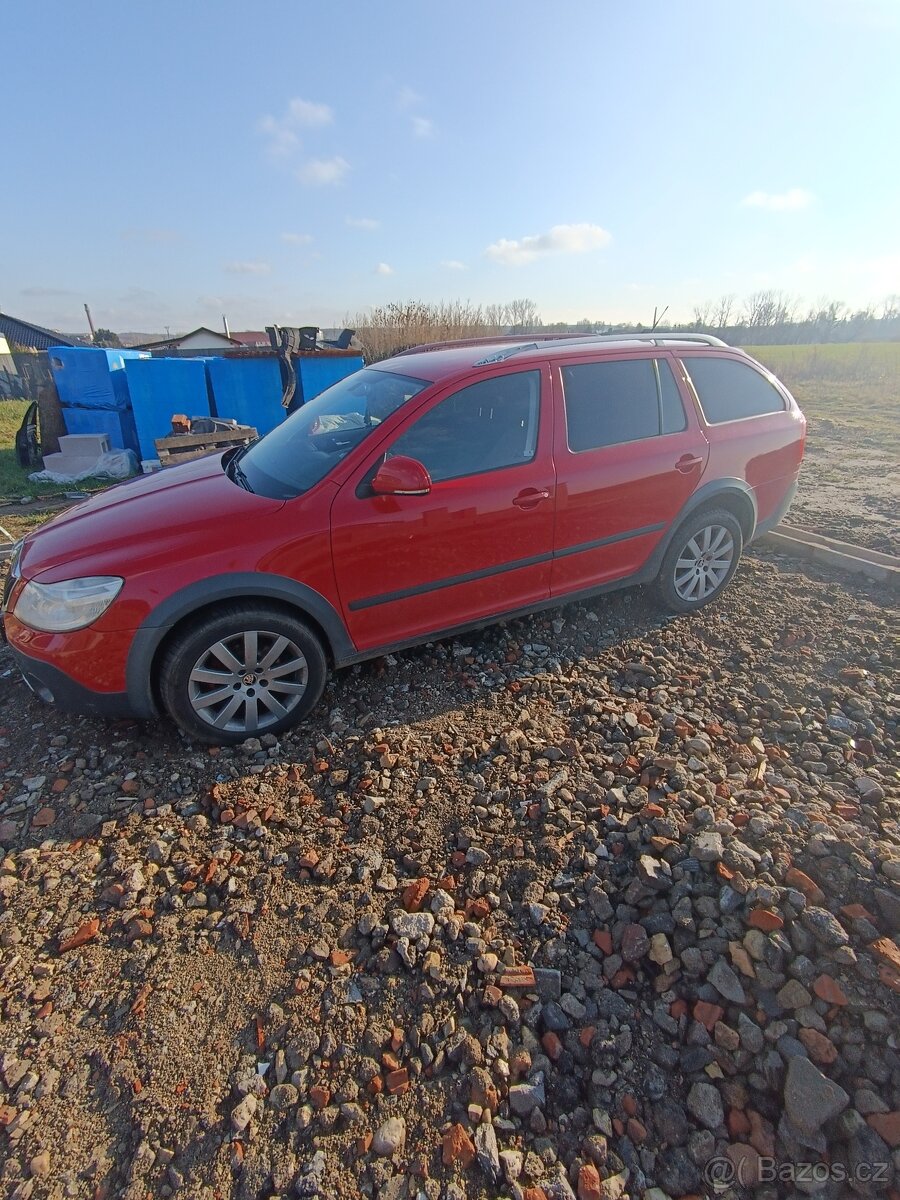 Blatníky, blatník z vozu Škoda Octavia 2 facelift Scout