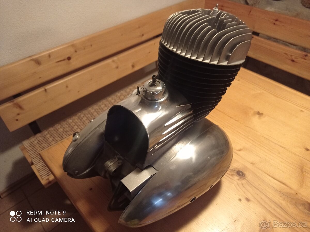 Motor Jawa 250/592