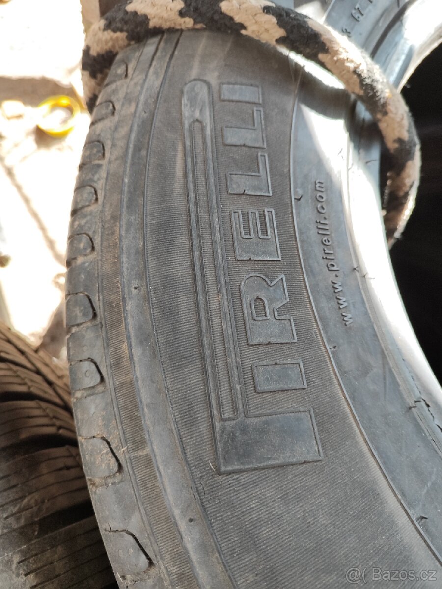 Prodám letní a zimní sadu pneu 235/70 r16