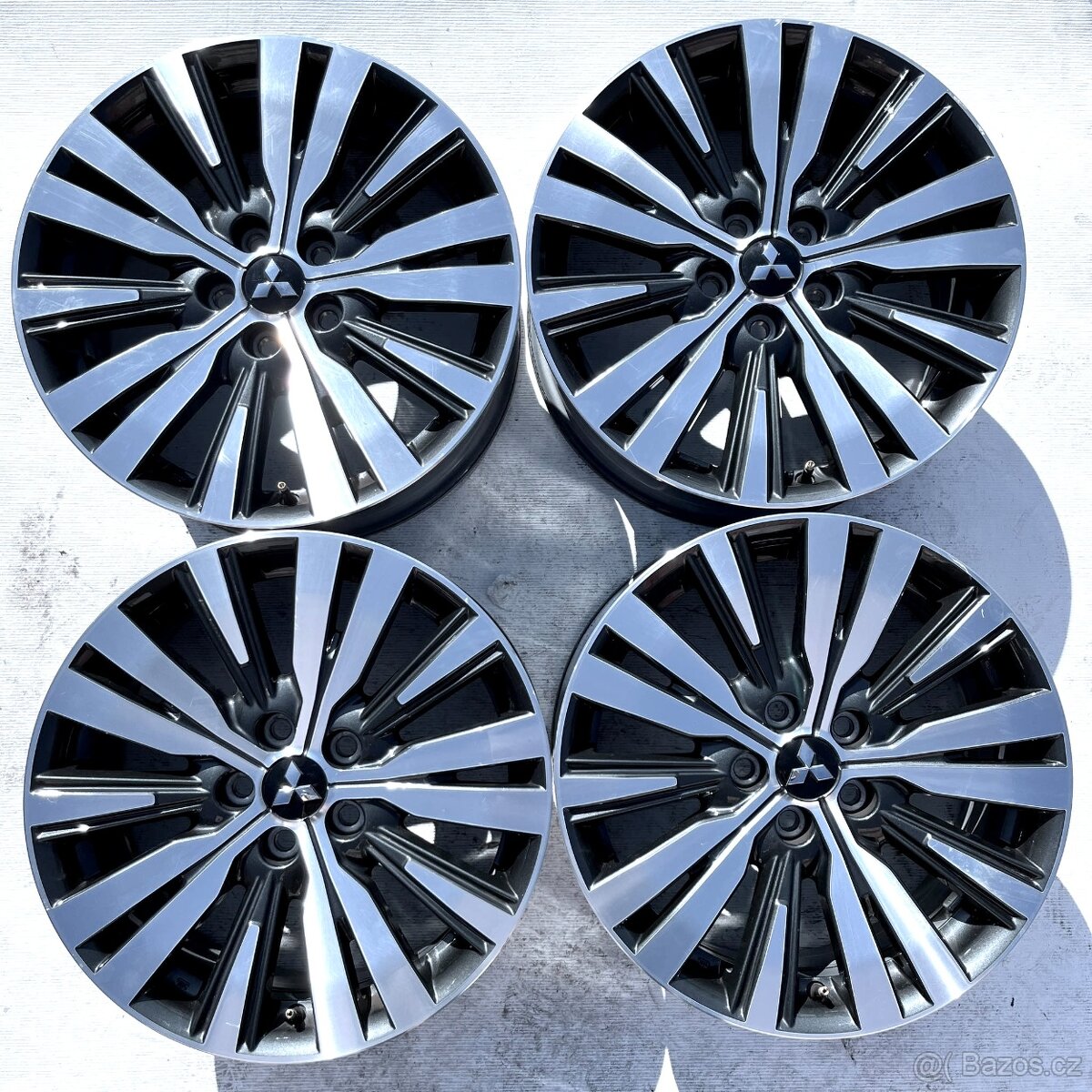 ORIGINÁLNÍ ALU MITSUBISHI ASX ECLIPSE OUTLANDER LANDER 18"