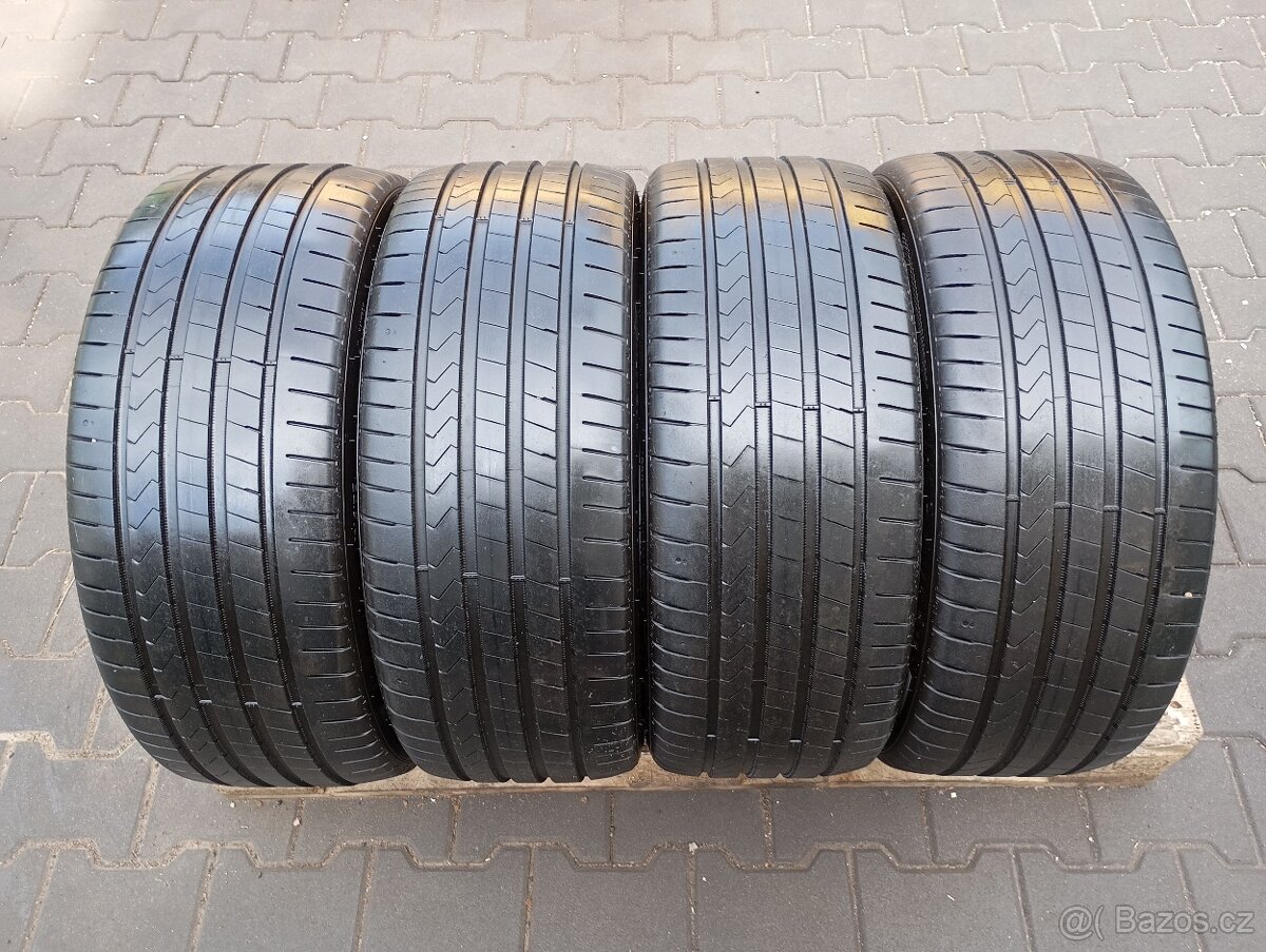 225/45/17 letní pneu hankook