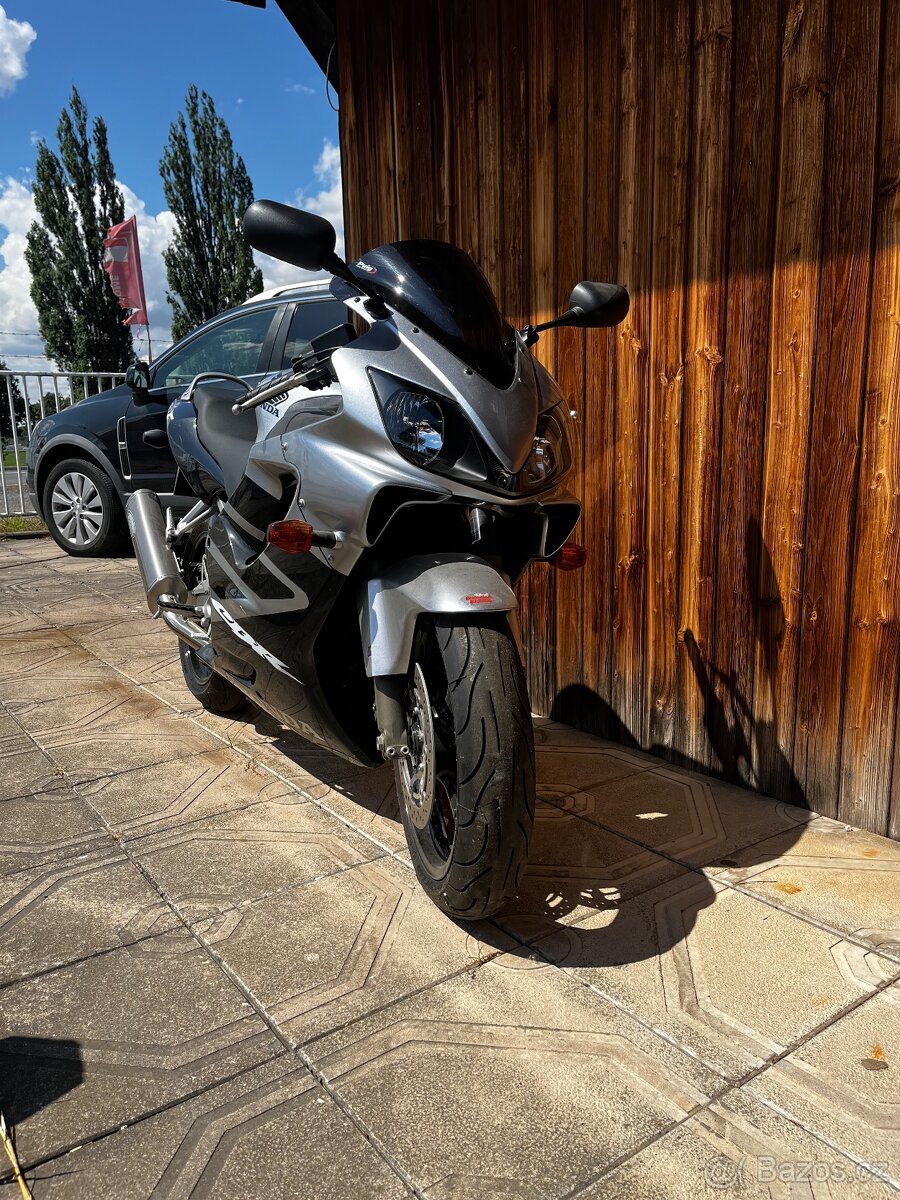 Honda CBR600F