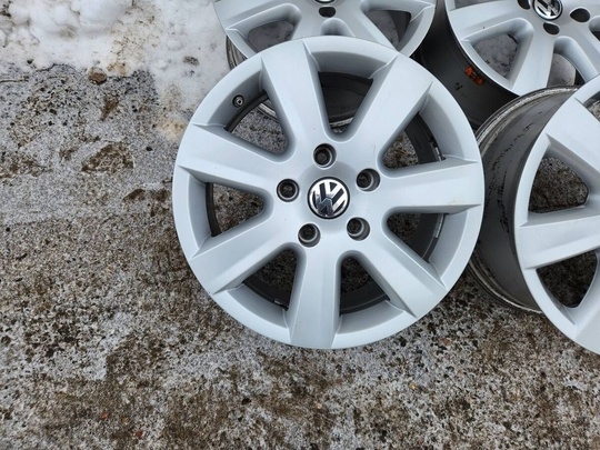 zimní Alu kola disky orig Volkswagen Touareg Audi