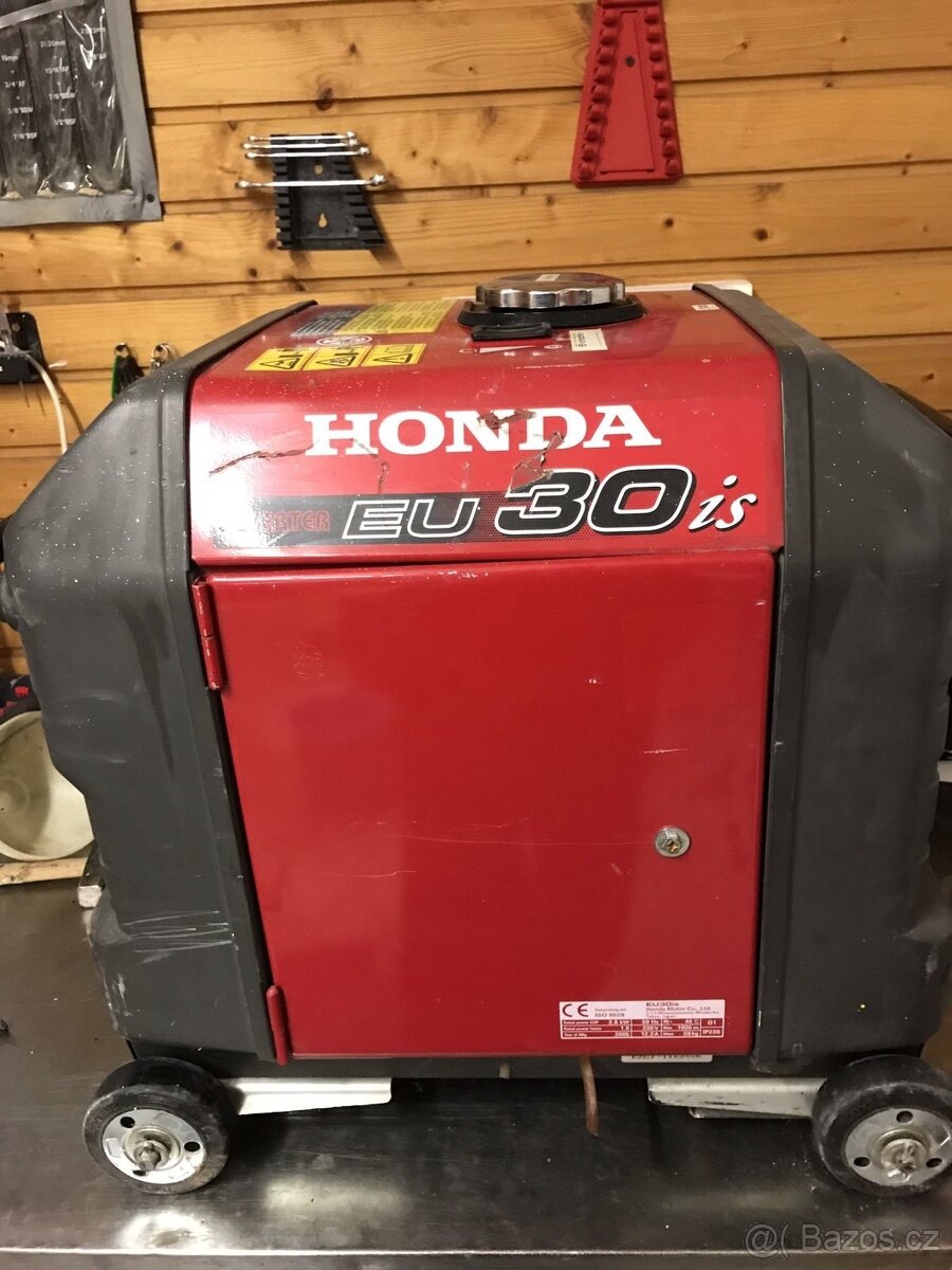 Invertorový generátor Honda EU 30is - generátorová sada