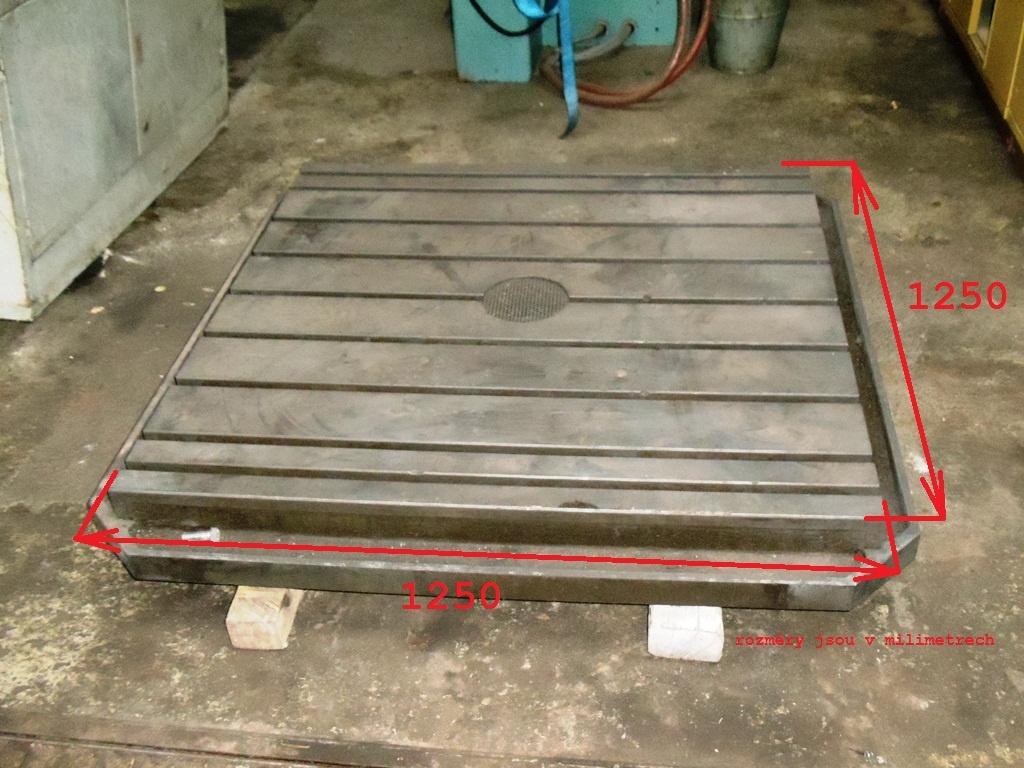 Upínací stůl pro vyvrtávačku W100