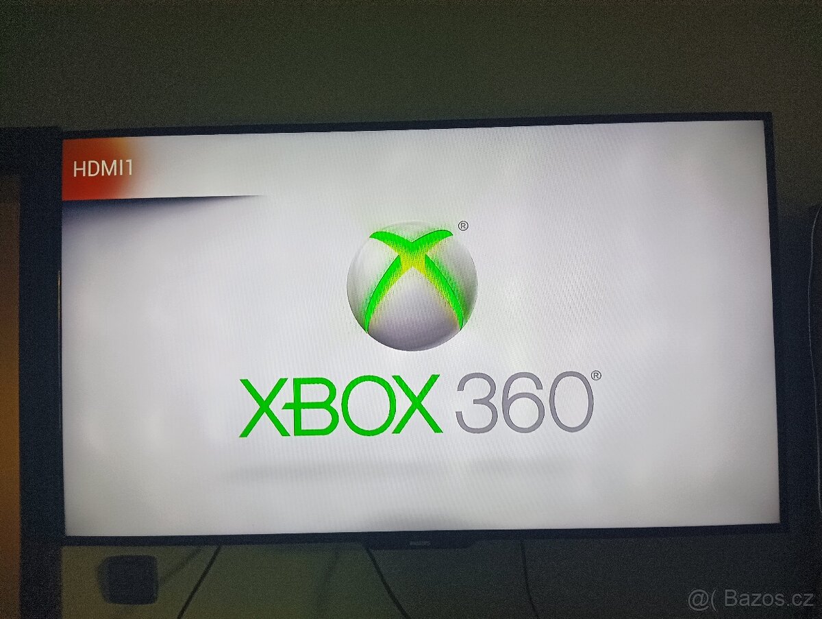 Herní konzole Xbox 360 Slim 120 GB HDD+ 2 ovladače+15 her