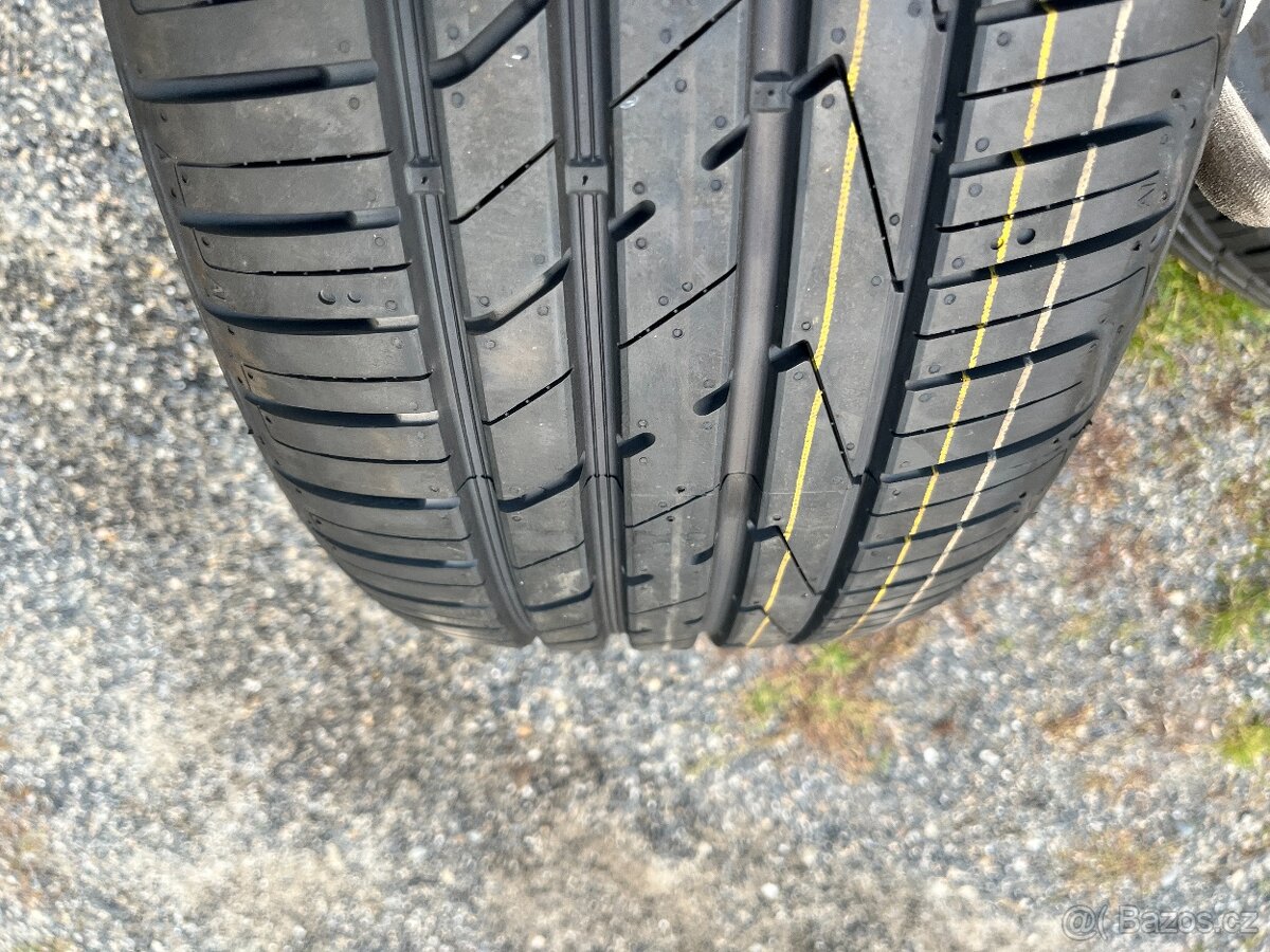Nové pneu Hankook 235/50/19