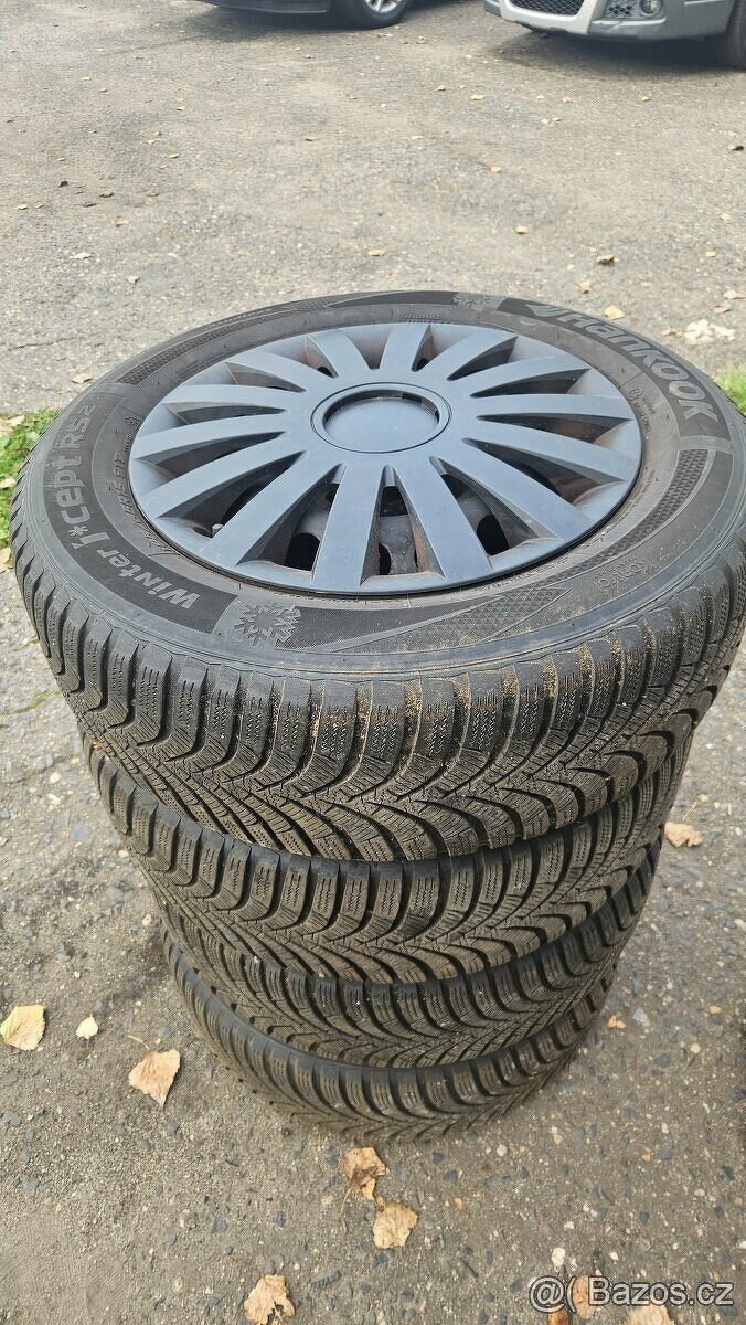 Sada plechovych disků rozteč děr 5x112 s zimní 195/65/15 hao
