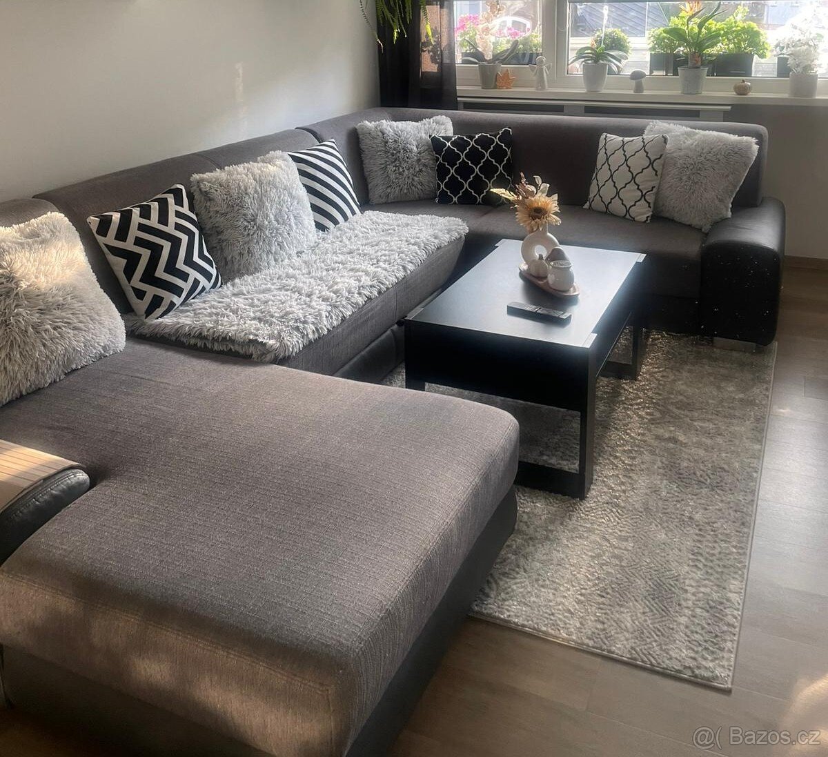 Rozkládací pohovka