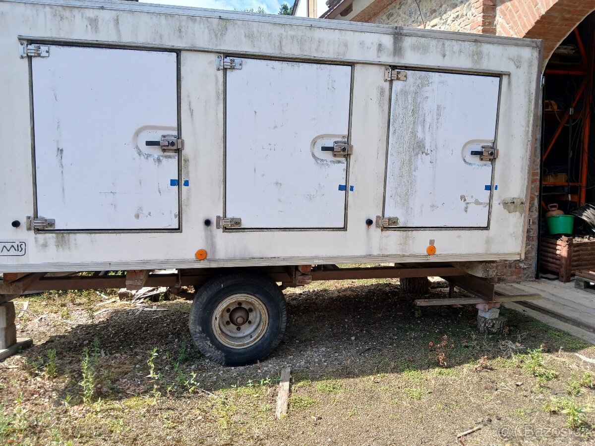 Chladící-mrazící skříň