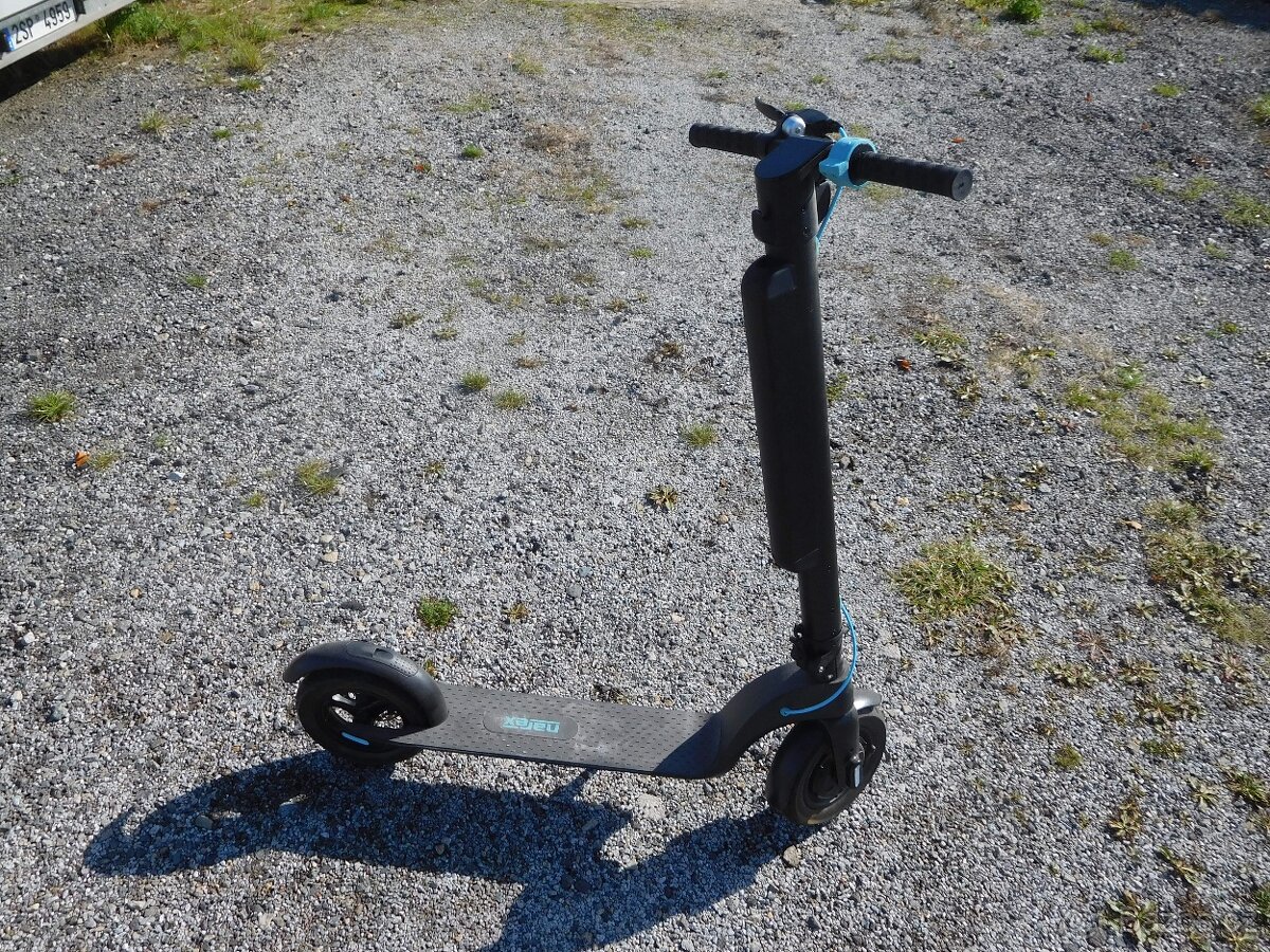 Aku koloběžka Narex ESN 400 Long Run