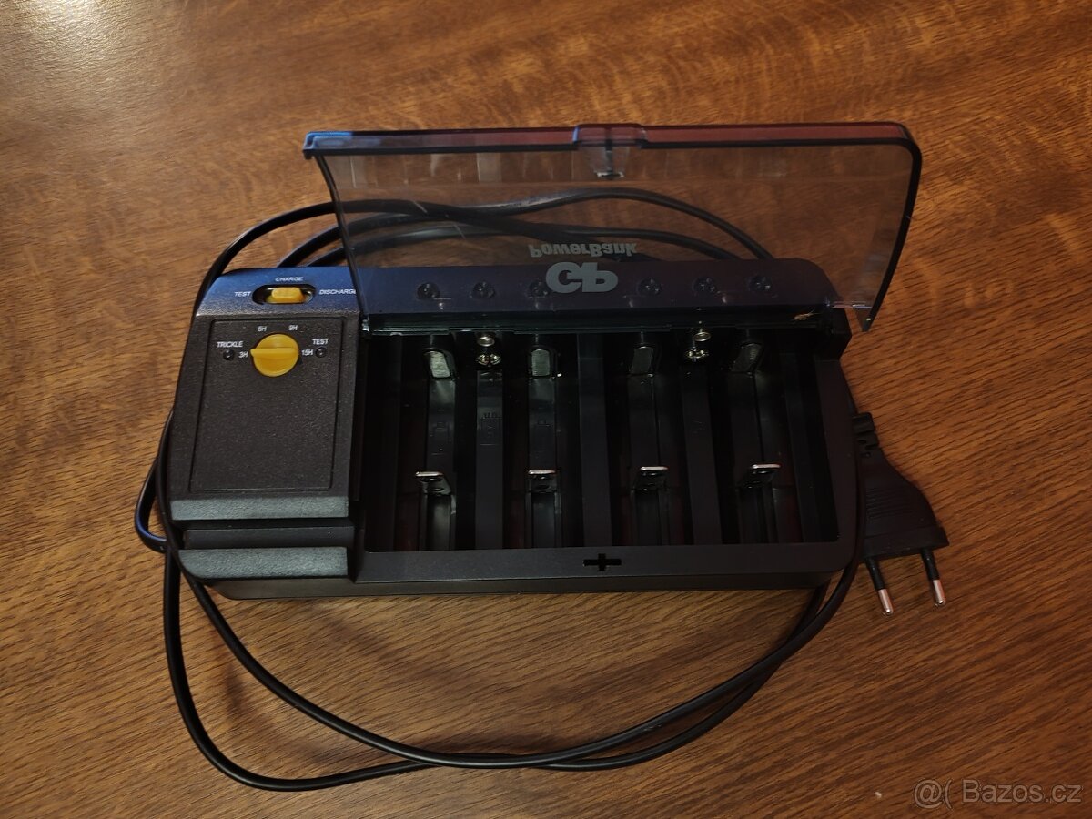 Nabíječka baterií GP Powerbank S320