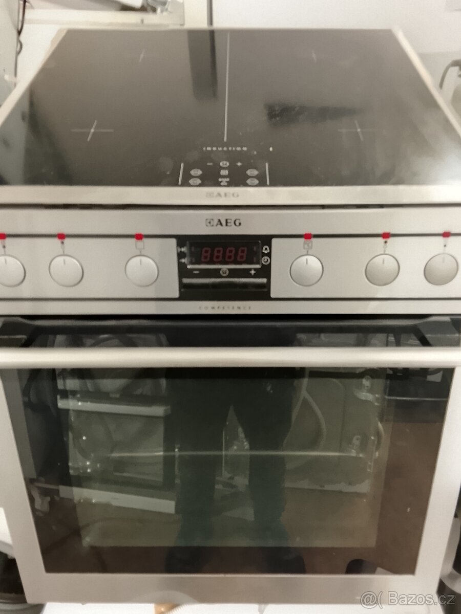 Vestavný set AEG