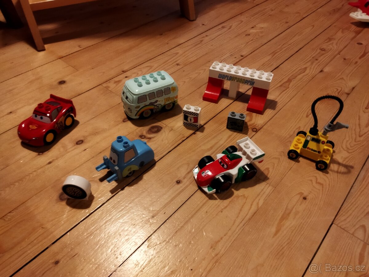 Lego Duplo Cars the pits stop 5829