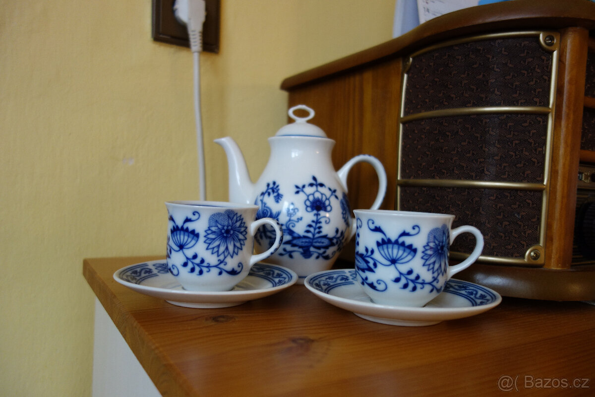 Cibulák z Dubí, šálky a konvička