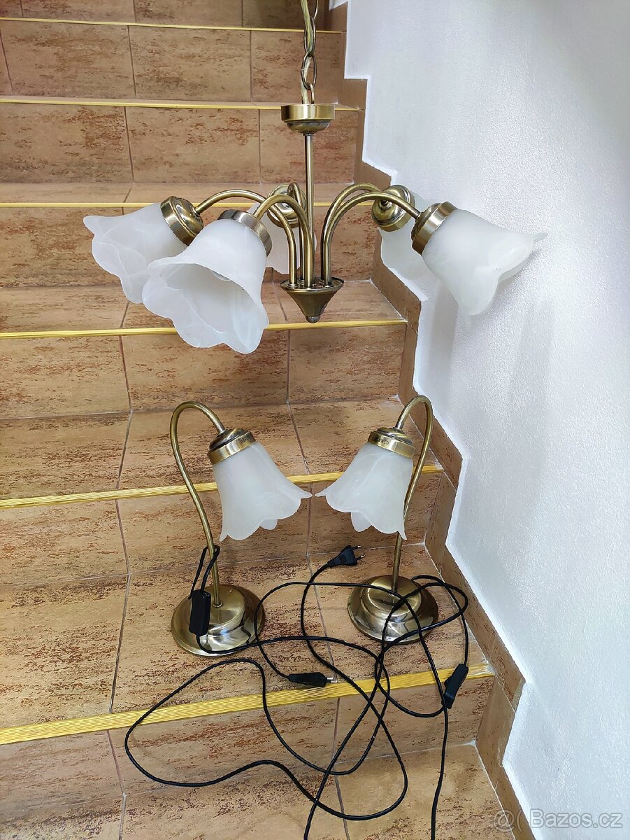 lustr závěsný JUSTYNA 5xE14/230V+ 2 ks Stolní lampa JUSTYNA