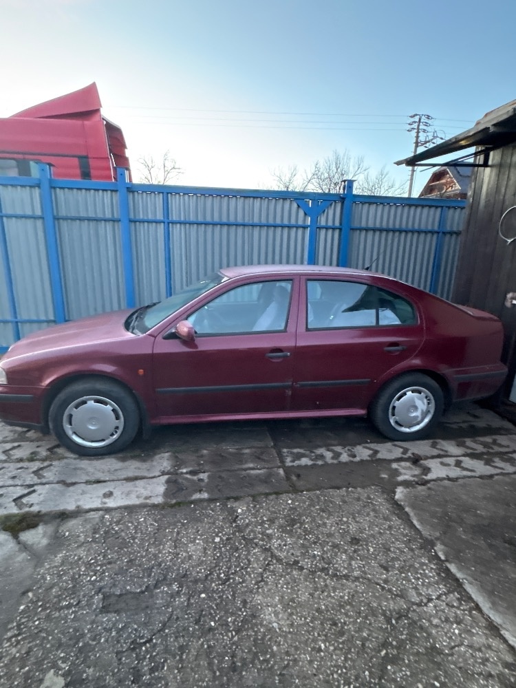 PRODÁM ŠKODA OCTAVIE GLX