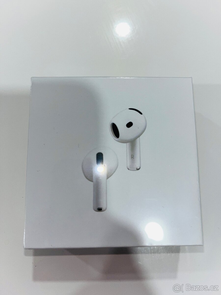 AirPods 4