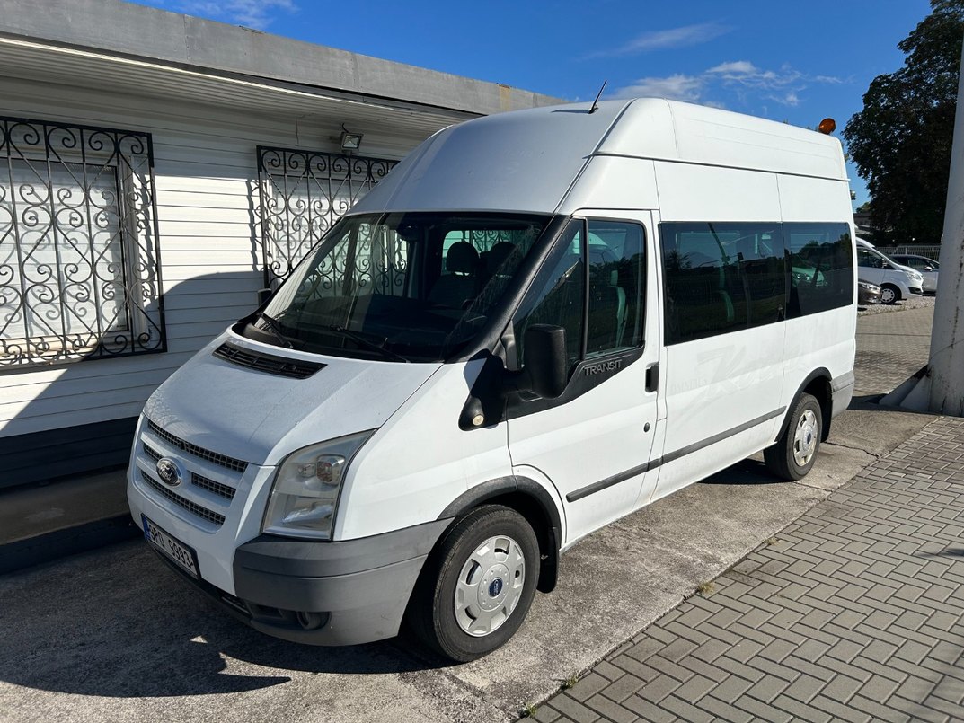 Ford Transit 2.2 TDCI L2H2 9 míst