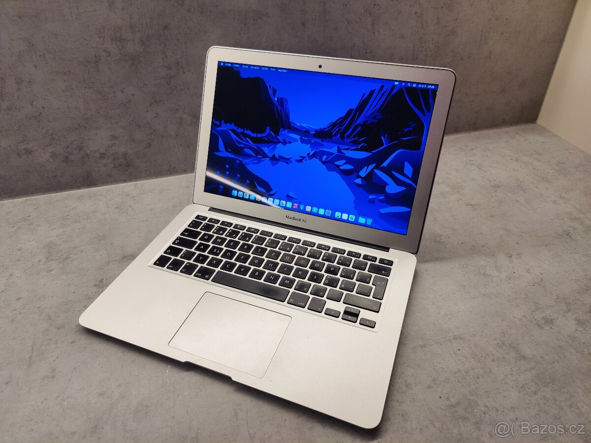 Macbook Air 13" Early 2015 - NOVÁ BATERIE
